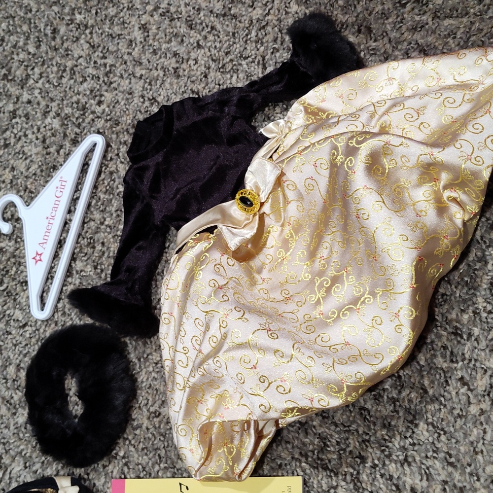 American girl outfit n book